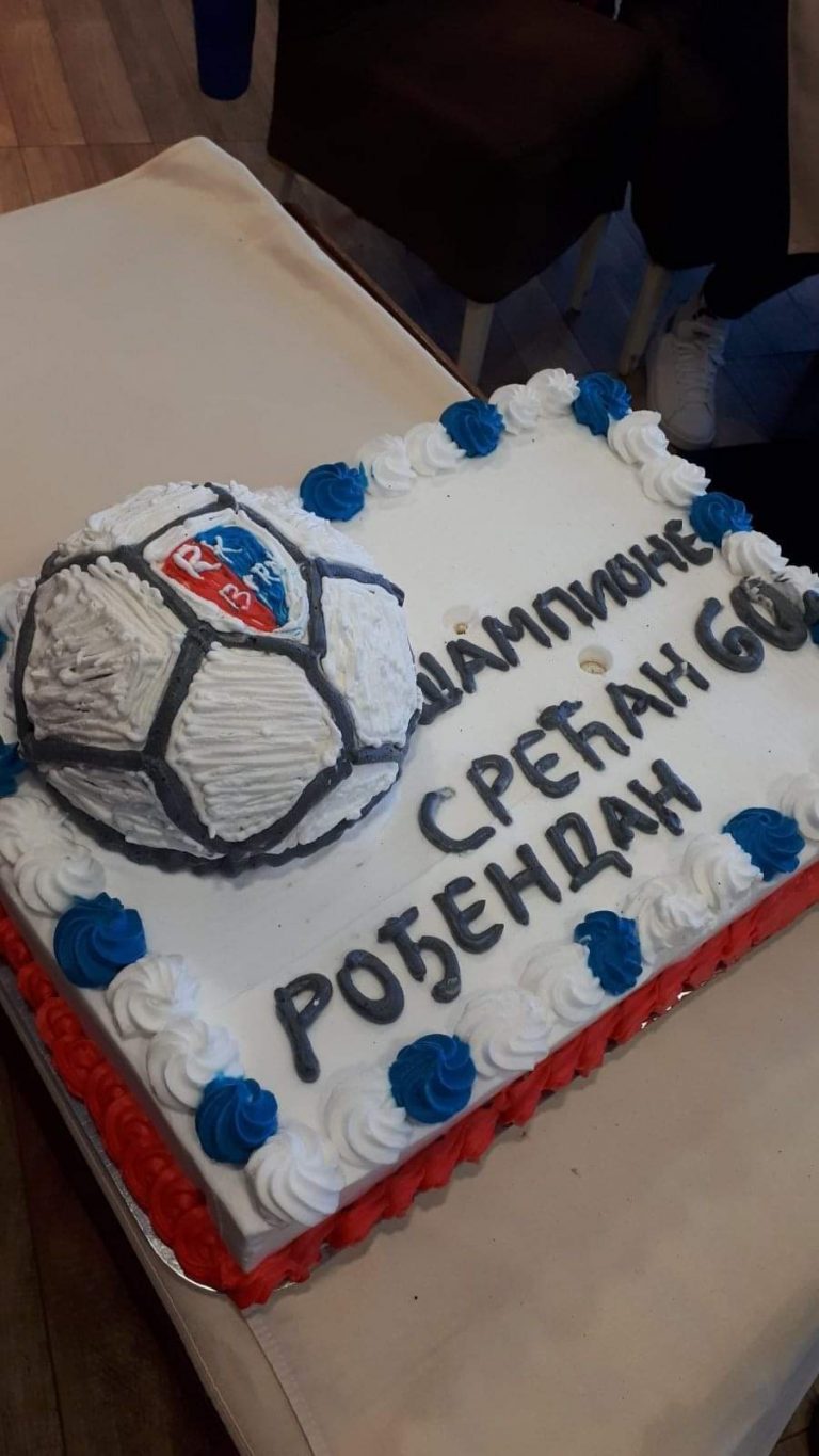 Banjalučani pripremili rođendansku tortu za  Veselina Vujovića