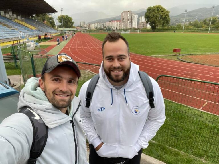 Amel Tuka, Mesud Pezer