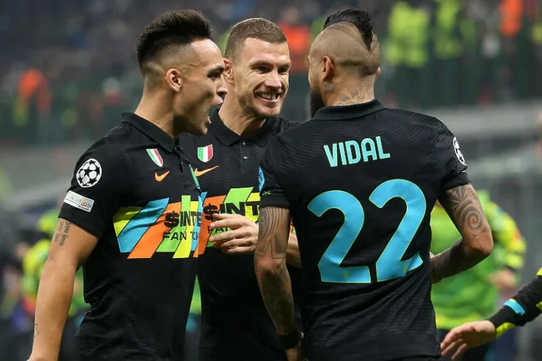 Džeko: Nekad promašim dobre šanse, a pogodim iz teških situacija