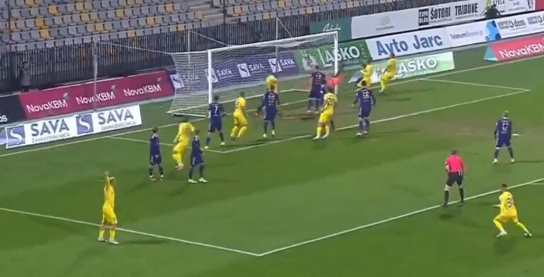 Ibričić spektakularno pogodio iz slobodnjaka!
