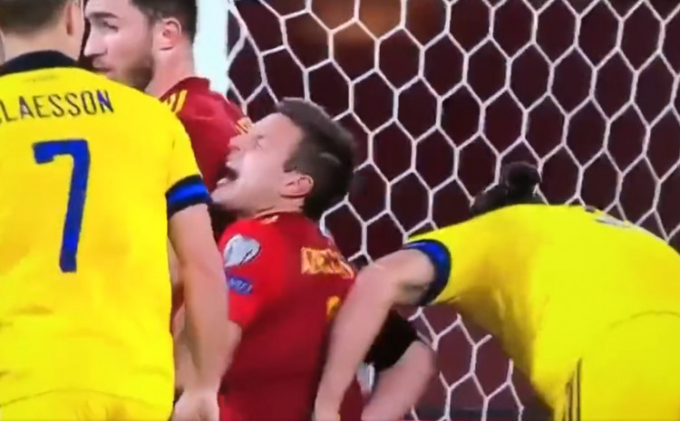 Ibrahimović divljački s leđa udario Aspilikuetu, propušta prvi susret baraža