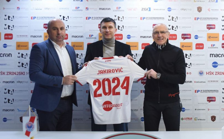 Aktuelni lider Premijer lige dogovorio produženje ugovora s Jakirovićem