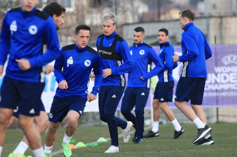 Zmajevi u dobrom raspoloženju obavili trening pred prijateljske mečeve