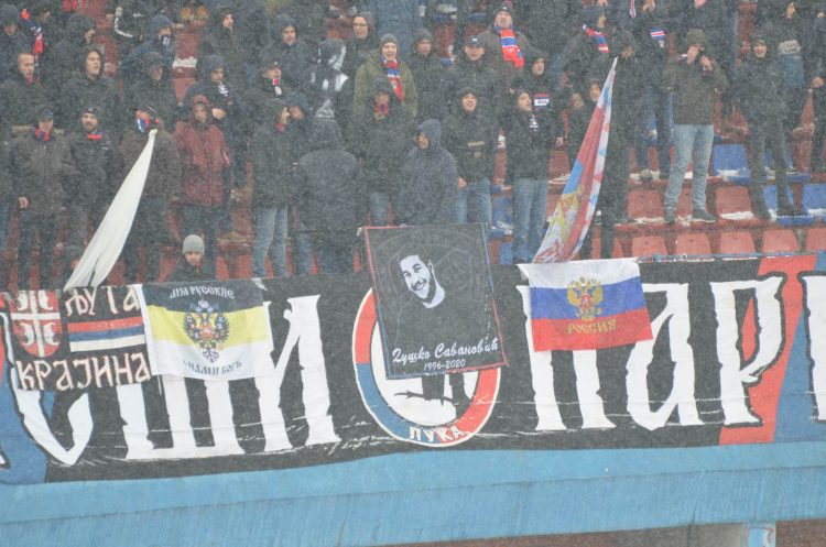Borac kažnjen s 3.000 KM zbog zastava Rusije i podrške Ratku Mladiću