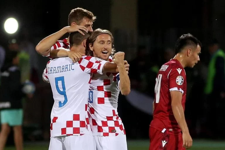 Hrvatska pobjedom preuzela vrh tabele
